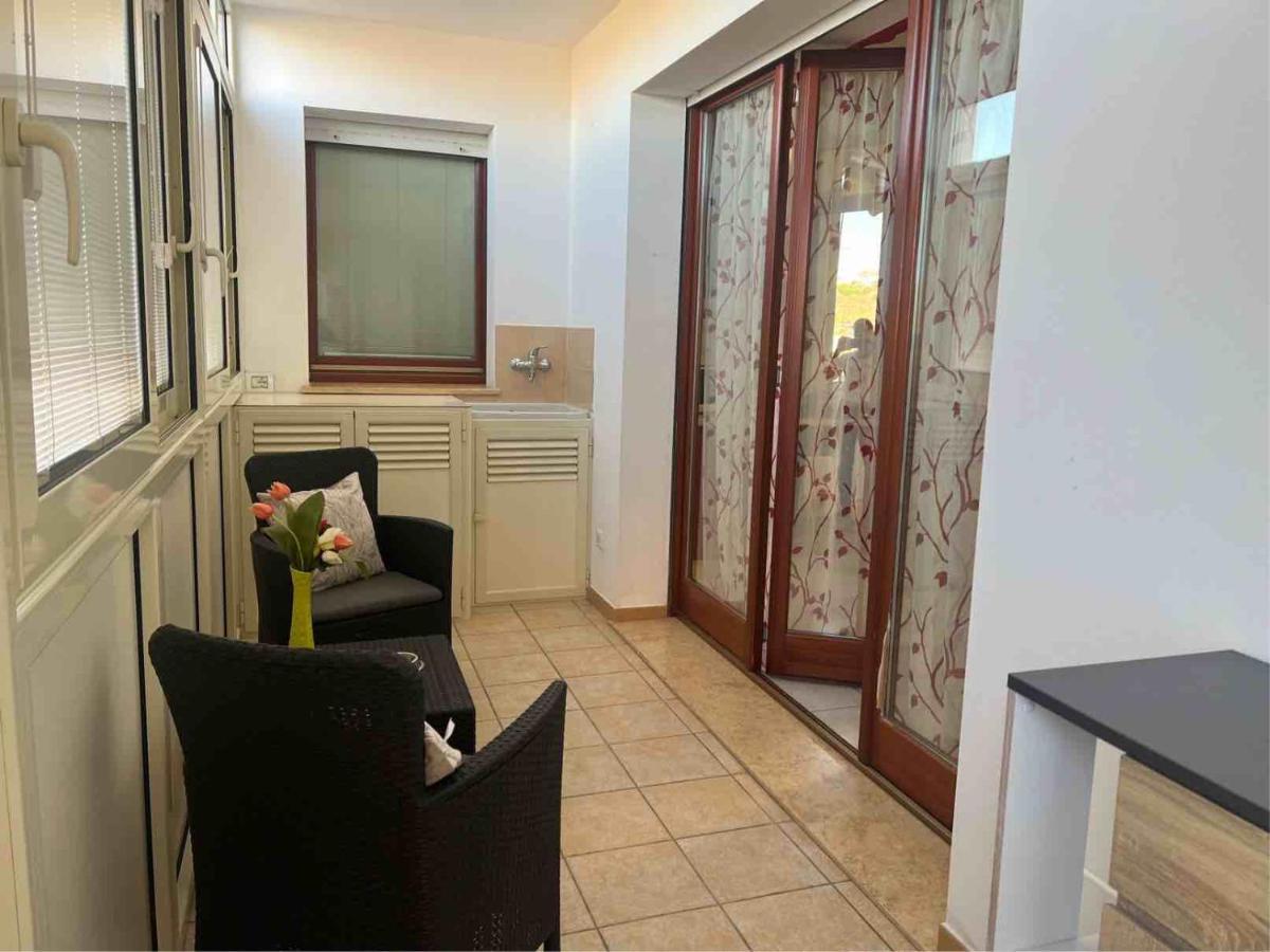 콰르투 산텔레나 Casa Andrea A 1,5 Km Dal Mare! 아파트 외부 사진